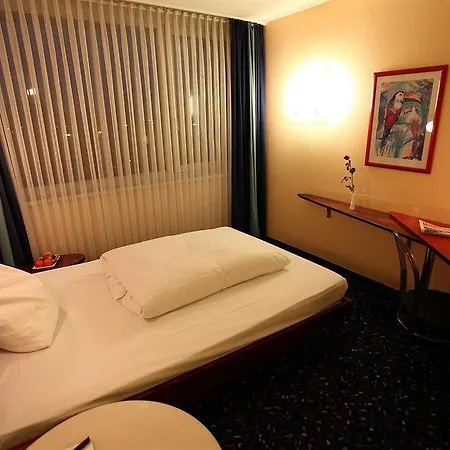 Lighthouse 3* Bensheim