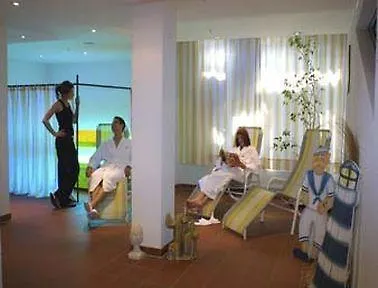 Lighthouse 3* Bensheim