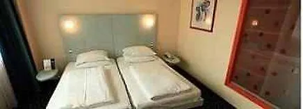 Lighthouse Hotel 3*