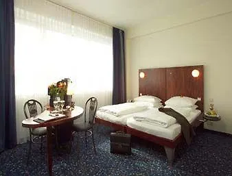 Lighthouse Hotel